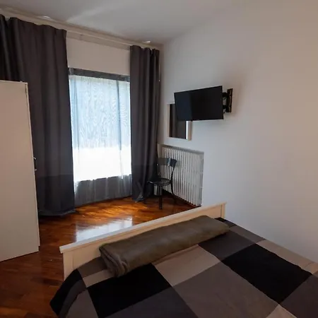 לינה וארוחת בוקר Suite184 בארי