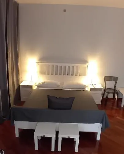 Suite184 לינה וארוחת בוקר בארי